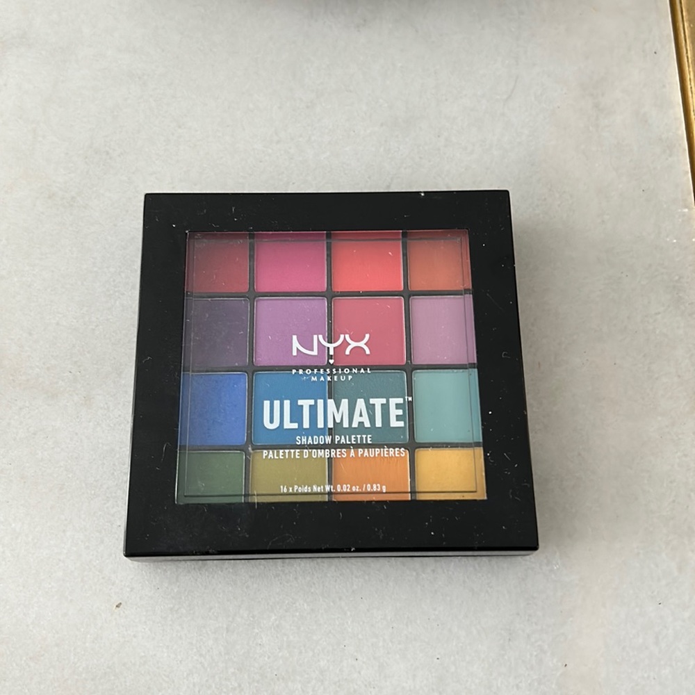 NYX Ultimate eyeshadow palette